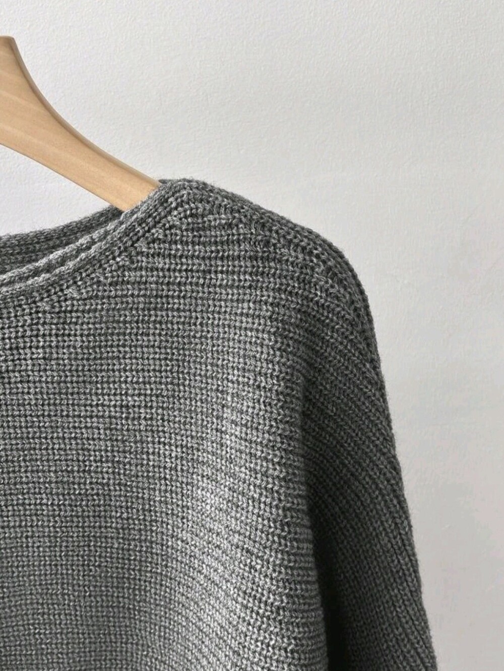 Gray Long Sleeve Knit Sweater Women's New Casual Loose Top, Paired With Striped - Picture 4 of 6